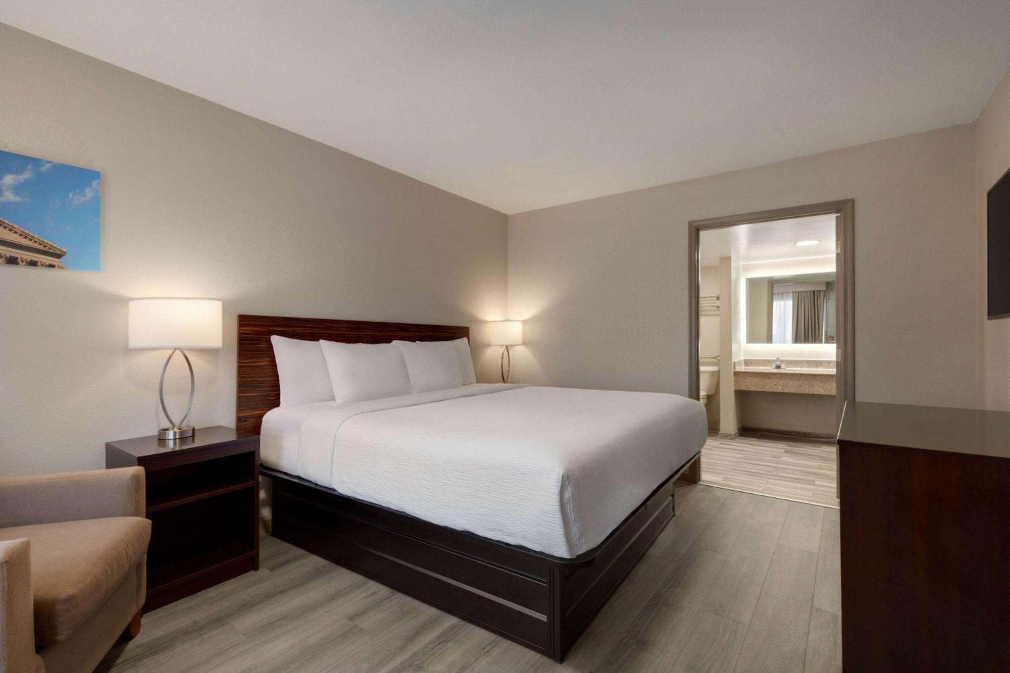 Hotel Baymont By Wyndham Emporia Va Exteriér fotografie