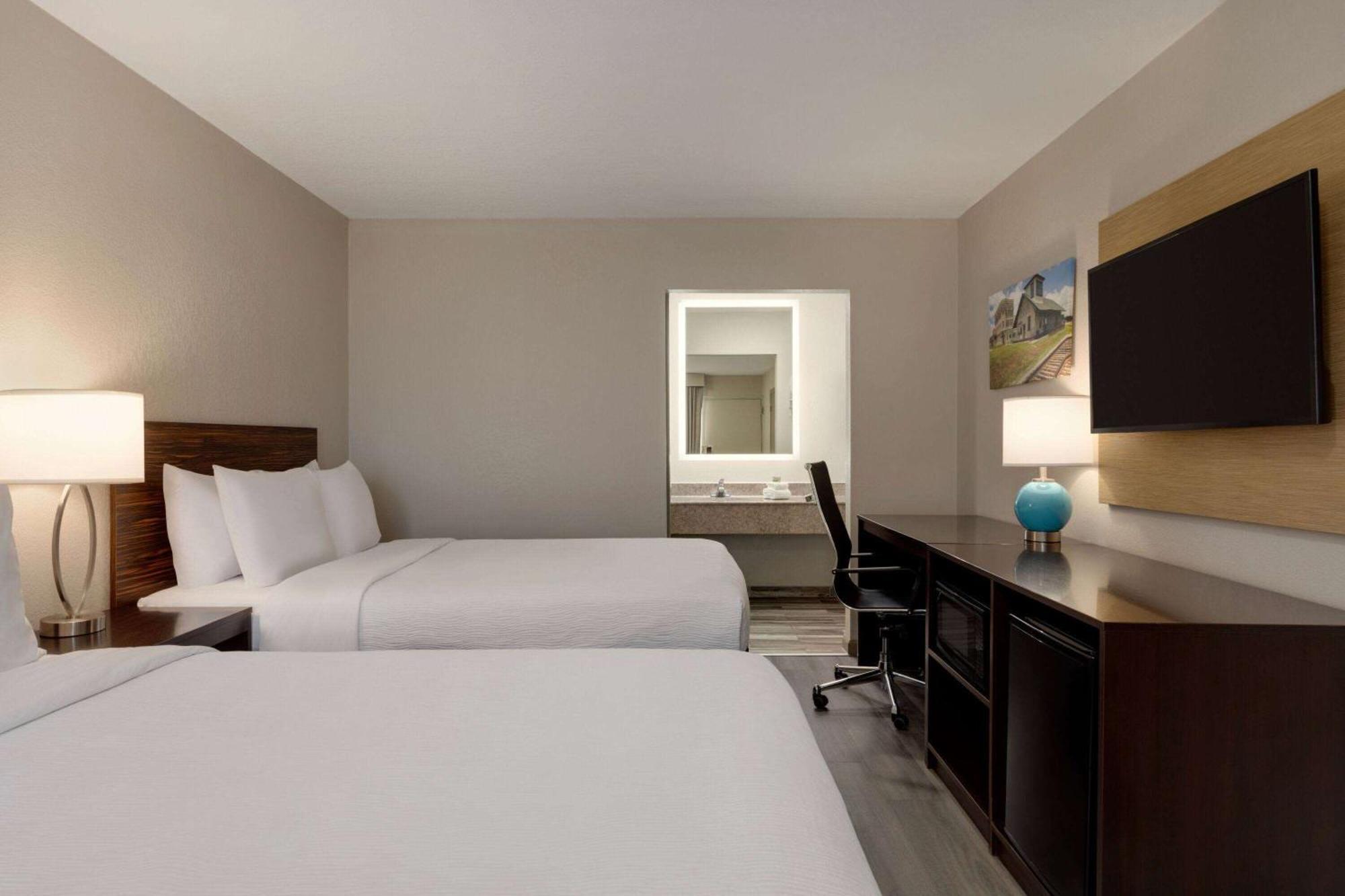 Hotel Baymont By Wyndham Emporia Va Exteriér fotografie